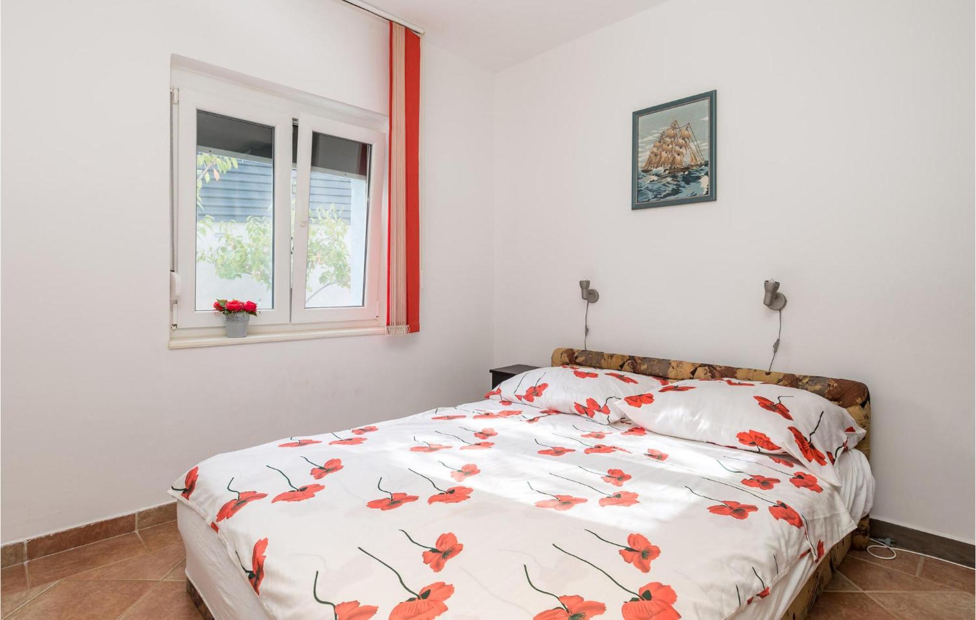 1 Bedroom Beautiful Apartment In Vrh Vrh (Krk) Exterior foto