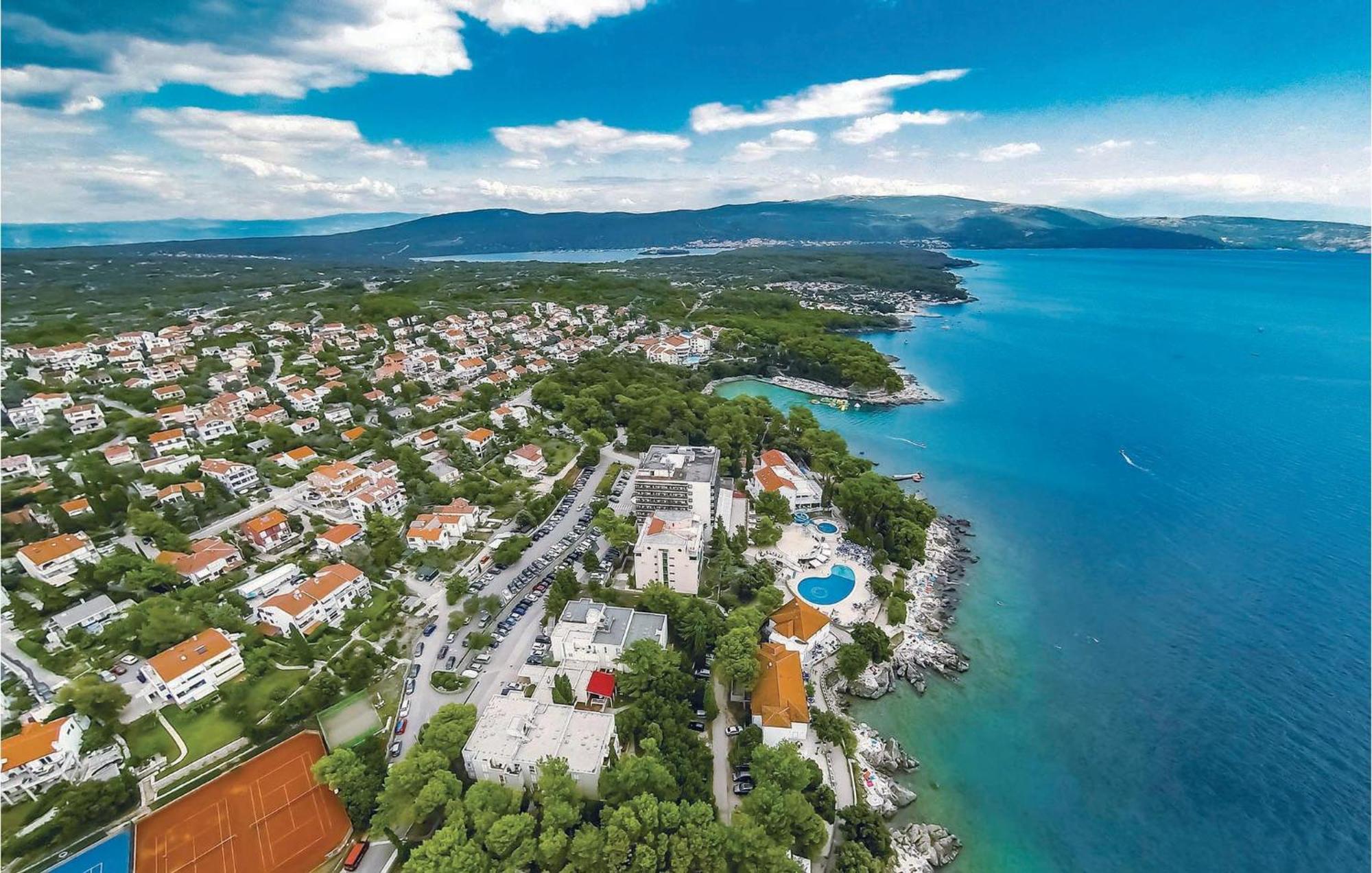 1 Bedroom Beautiful Apartment In Vrh Vrh (Krk) Exterior foto